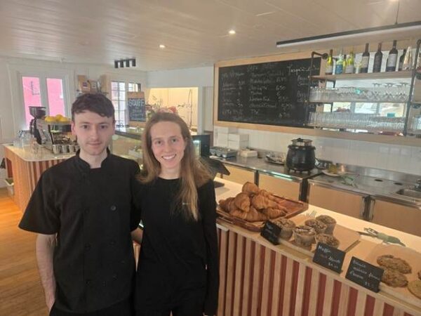 Première visite au Café du Pont : un pur bonheur à North Hatley!